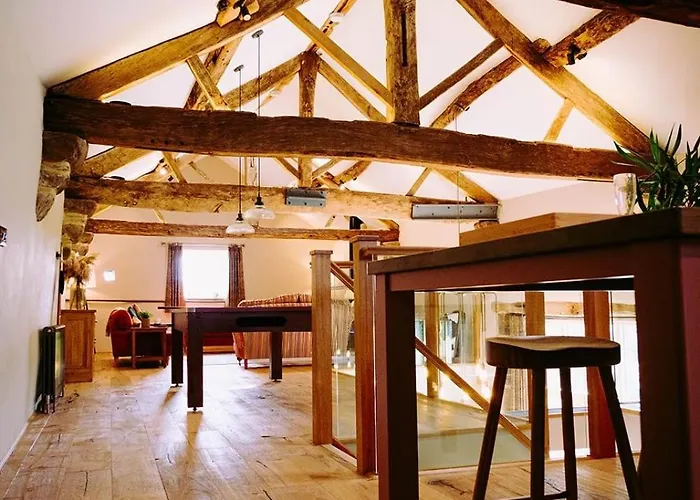 Holiday home Tithe Barn,