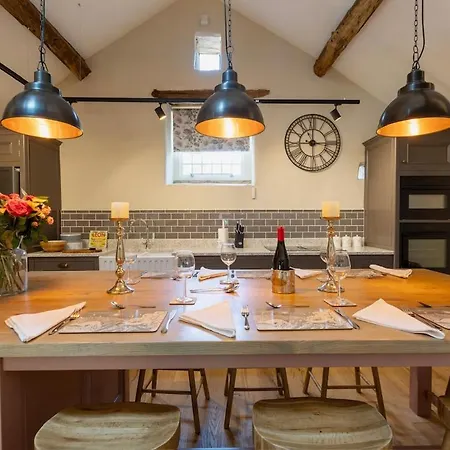 Tithe Barn, Dom wakacyjny Skipton