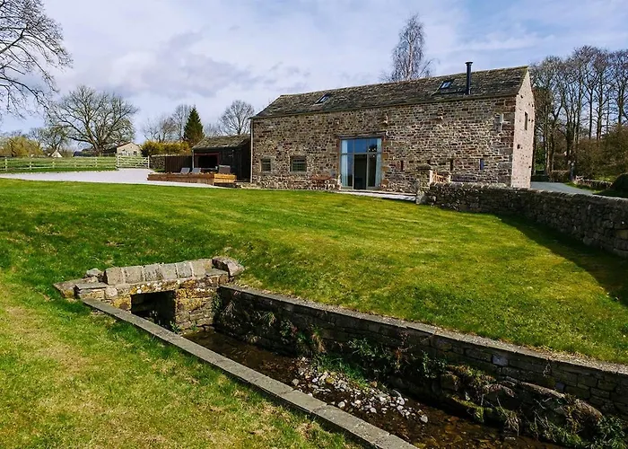 Tithe Barn, Holiday home *