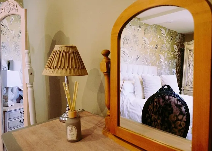 Holiday home Tithe Barn, *