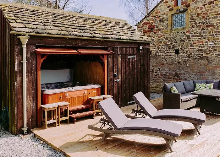 Holiday home Tithe Barn, *