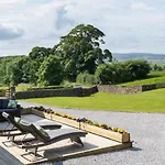Tithe Barn, Vakantiehuis