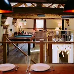 Tithe Barn, Vakantiehuis