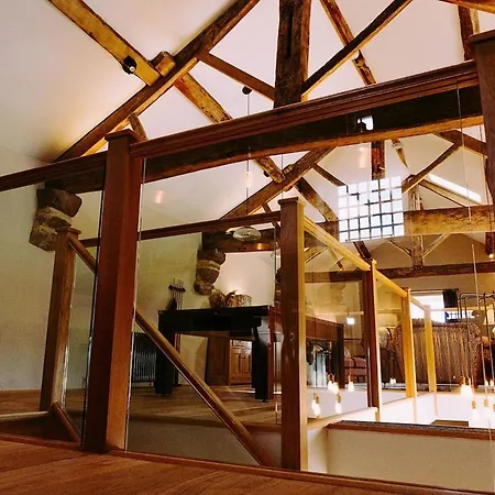 Vakantiehuis Tithe Barn,